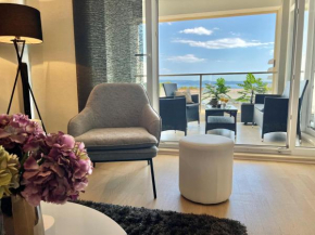 Sunny Seaside Apartment Split